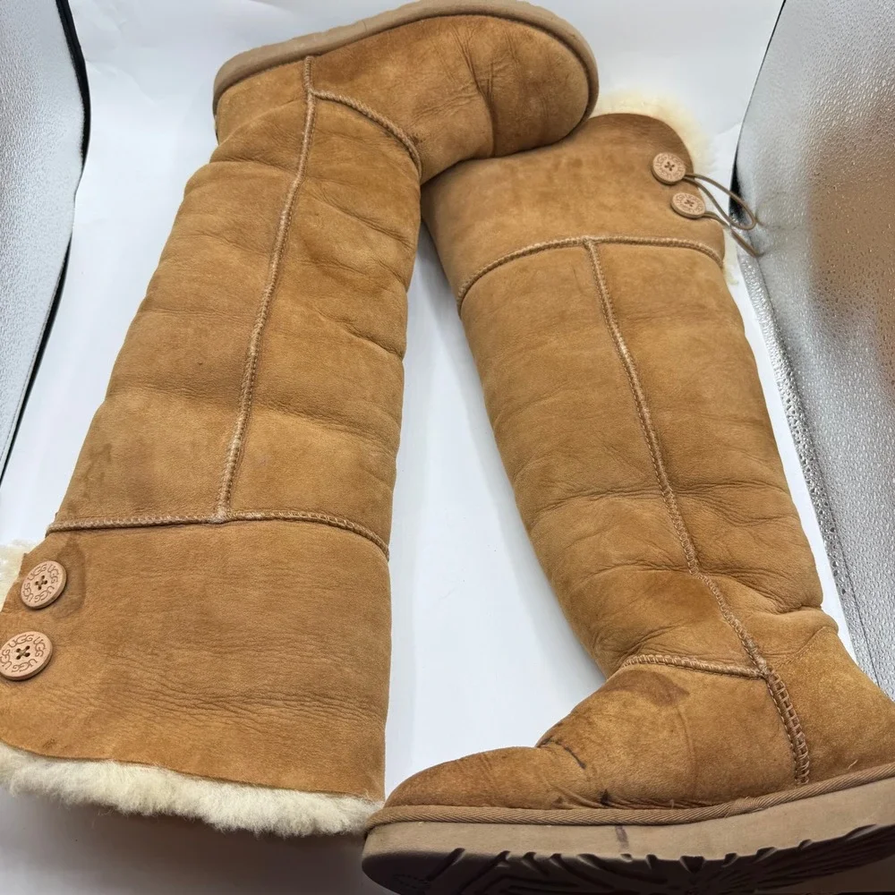 UGG over knee